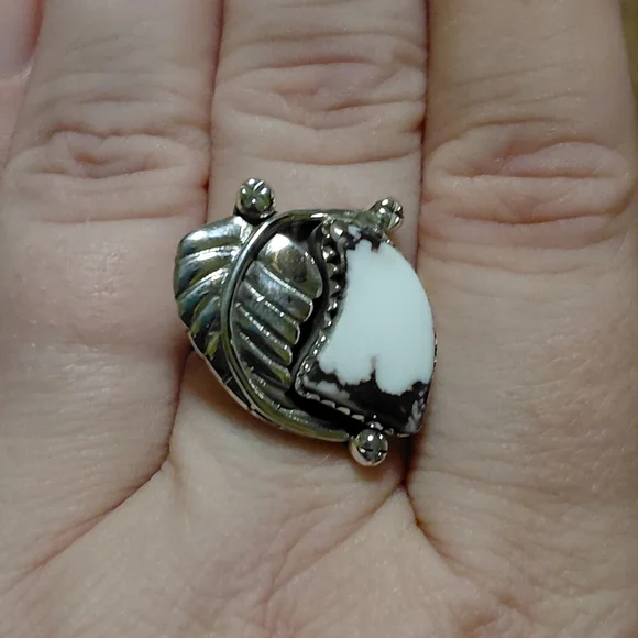 Wild Horse Jasper Horn Shaped Silver Statement Ring - Picture 3 of 15